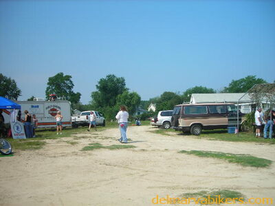 tb06044.JPG