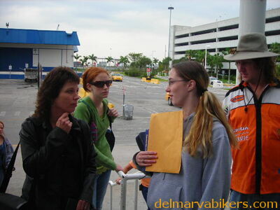 cr06060.JPG