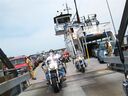 2008_05-14_MB_Bk_Wk_USS_Carolina_282429.jpg