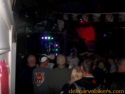 100_1700-640.jpg